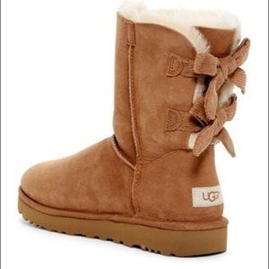 COPY - Ugg Bailey Twinface Genuine Shearling  Sz: 6
